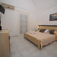 One-Bedroom Apartment with Balcony