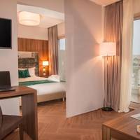 Gold Suite