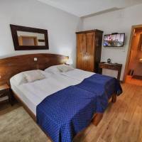 Double or Twin Room with Bathroom