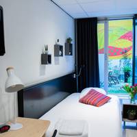 Single Room with Shared Bathroom