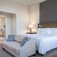 King Grand Premier Room