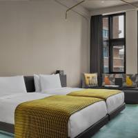Fabulous Bank, Guest room, 2 Twin/Single Bed(s), City view