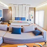 Penthouse Suite