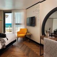 Shizen Room with Balcony and Sea View