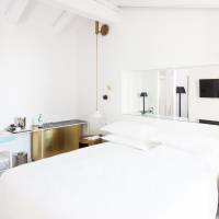 Junior Suite with Terrace and City view