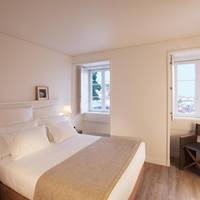 Double or Twin Room with City or River View