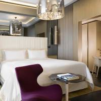 Signature Suite