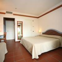 Classic Double or Twin Room with Garden View