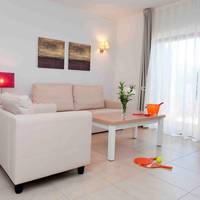 One-Bedroom Family Apartment (4 Adults)