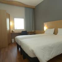 Standard Twin Room - Non-Smoking