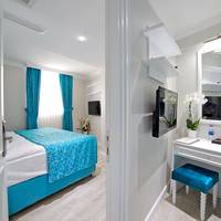 Two Connecting Double Rooms