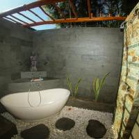 Deluxe Bungalow with Garden View