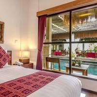 Double Room with Pool View - Free Benefit