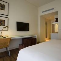 Deluxe Double Pool Access Room