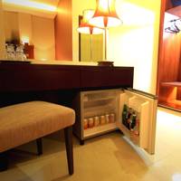 Deluxe Double or Twin Room with Garden View and Bathtub