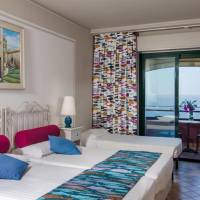 Triple Room with Sea View