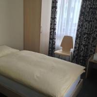 Single Room with Shared Bathroom