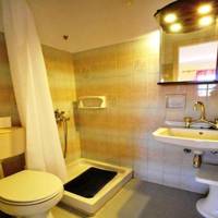 Studio (3 Adults)