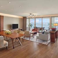 Grand Executive Suite