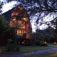 Lumbung Suite