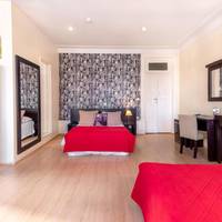 Family Room (2 Adults + 3 Children up to 16 years old)