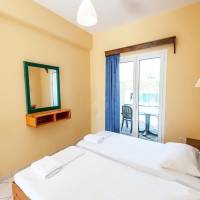 Studio (3 Adults)