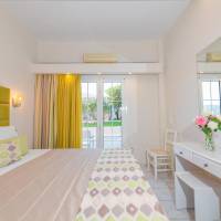Standard Double or Twin Room with Garden View