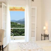 Single Room with Mountain View