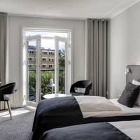 Standard Twin Room - Non-Smoking