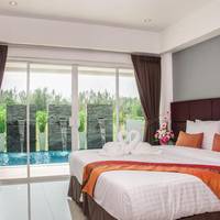 Deluxe Double Room with Pool View