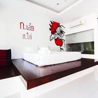 Deluxe Room With Pool Access