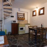One-Bedroom Apartment - Split Level