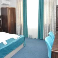 Quadruple Room with Private Bathroom
