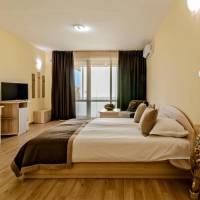 Deluxe Double Room (2 Adults + 1 Child)