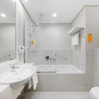 Double Room - includes 20% off Food & Beverage (excluding in-room dinning) 