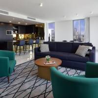 Premium Three-Bedroom Apartment - Burj Khalifa View