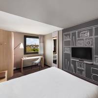 Sweet Room with Double Bed