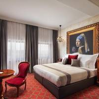 Mystery King Room