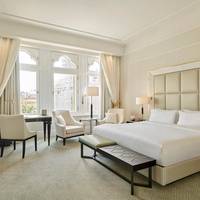 Deluxe King Room City View
