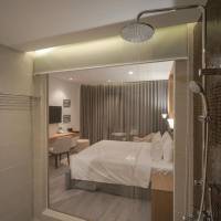 Deluxe Double or Twin Room with City View