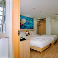 Deluxe Room (2 Adults + 1 Child)