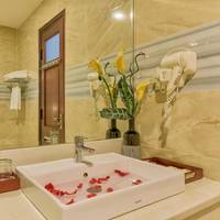 Superior Room with City View