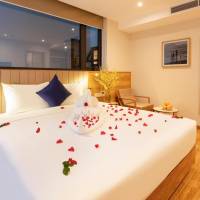 Double or Twin Room with Side Sea View