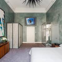 Deluxe Junior Suite with Gallery View