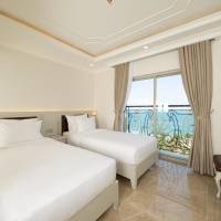 Deluxe Twin Room with Sea View