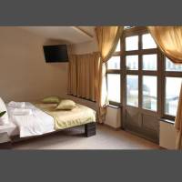 Double Room with Balcony with Parking