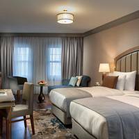 Deluxe Twin Beds Room