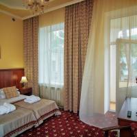 Junior Suite with Balcony- Treatment Included
