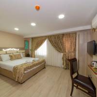 Deluxe Double Room with Balcony and Sea View