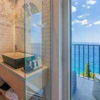 Superior Double Room with Balcony and Sea View